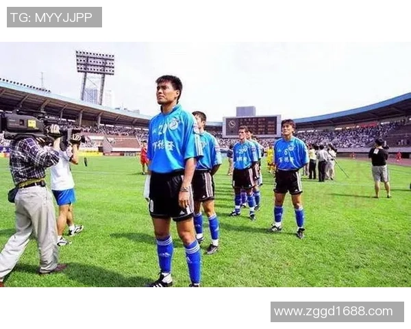 足球明星王涛的球鞋传奇之路与运动时尚的完美结合